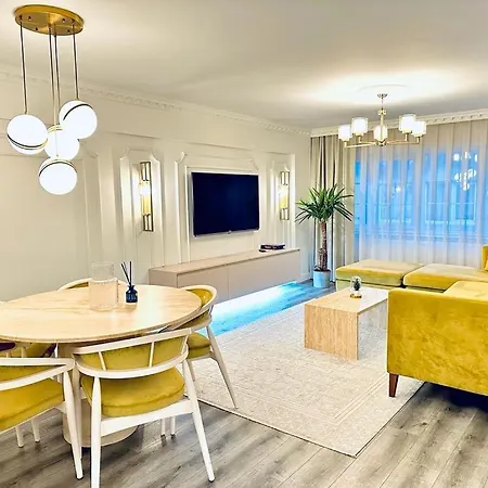 Appartamento Luxurious 3 Bd/r Flat In The Heart Of Nisantasi Provincia di Istanbul